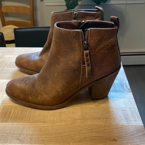 Women’s Anthropologie Hoss Intropia Leather Bootie Size 38